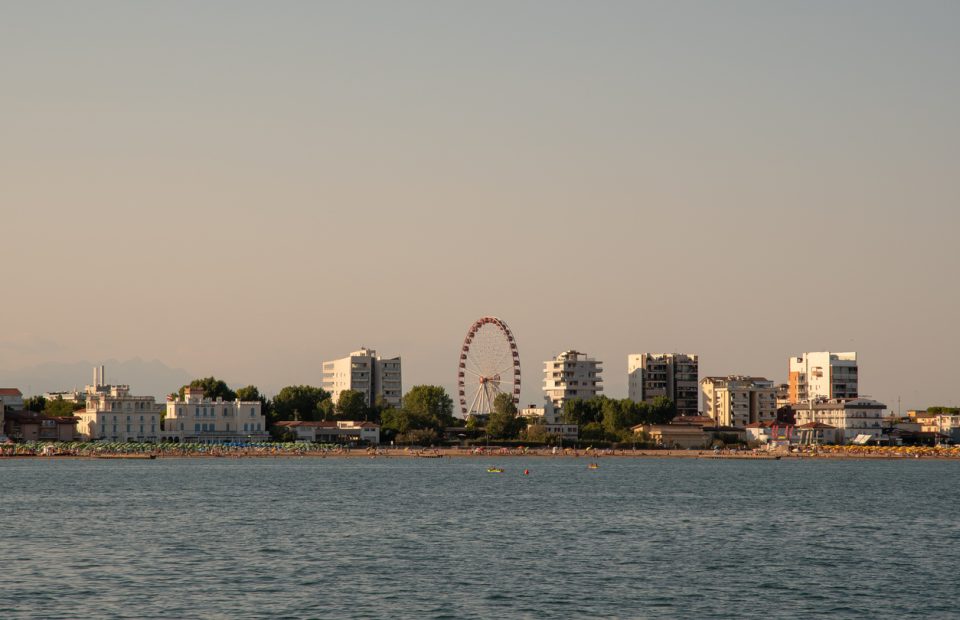 La ruota panoramica di Jesolo: vista mozzafiato sul Mare Adriatico